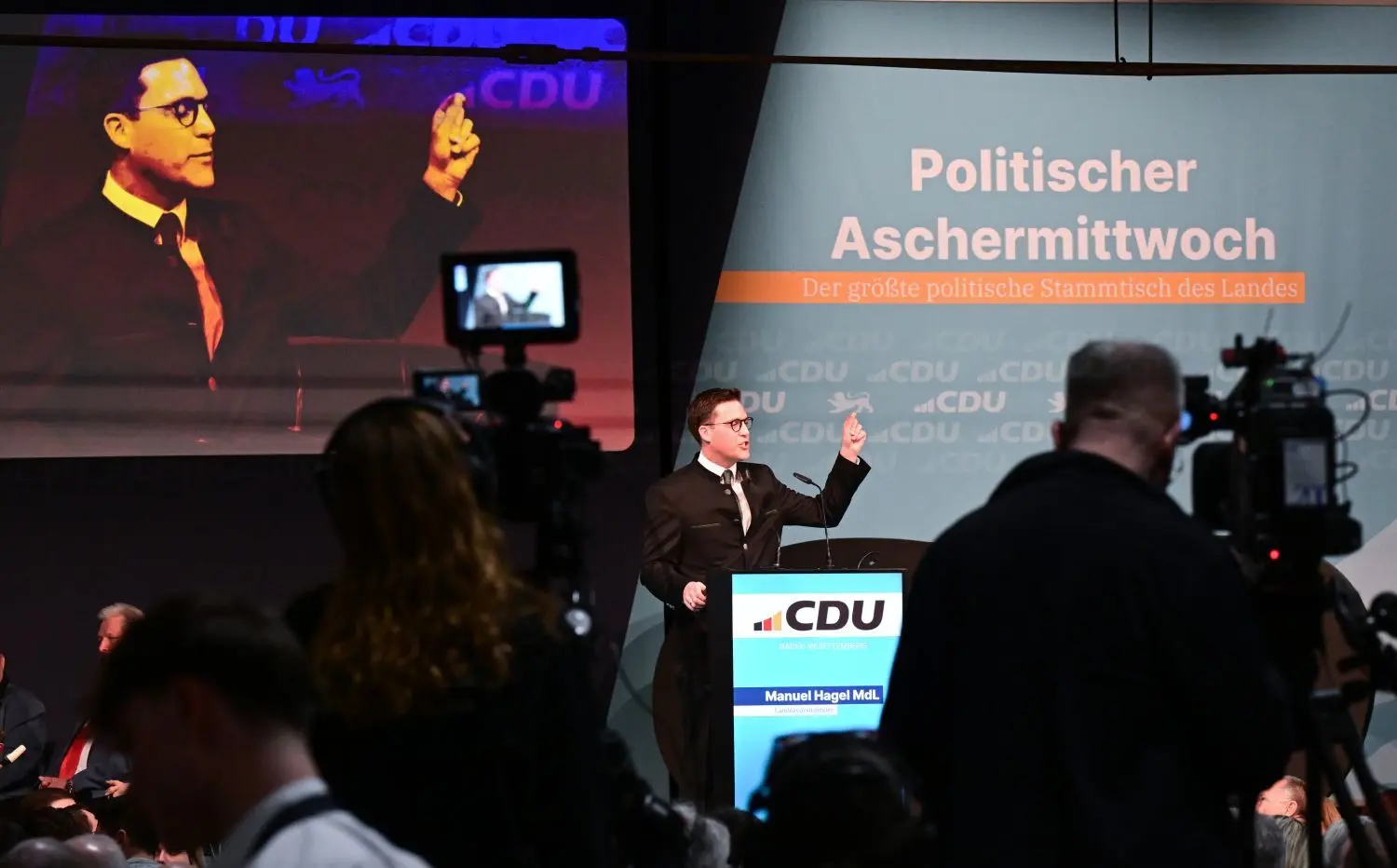 Manuel Hagel, Landesvorsitzender der CDU Baden-Württemberg, spricht in der Alten Kelter in Fellbach beim Politischen Aschermittwoch der CDU Baden-Württemberg.