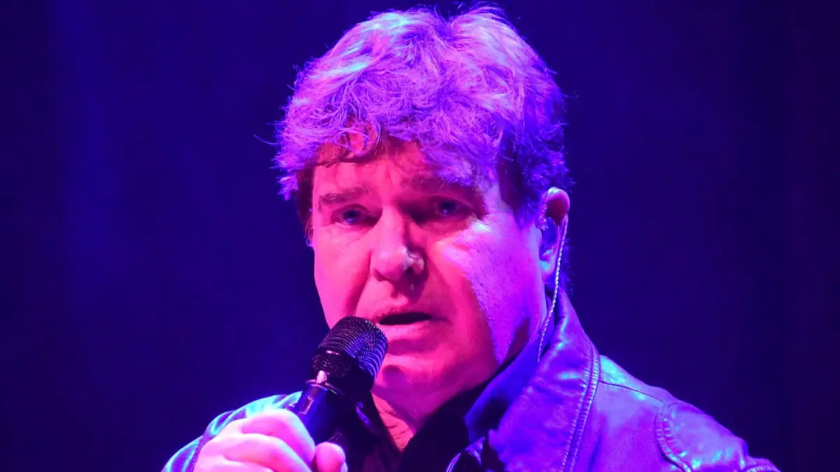Weihnachten in Familie.Der Sänger Frank Schöbel, Dominique Lacasa ,Franziska Wiese & Band sowie Joscha aus Kiel (Cello und Gesang) begeisterten am Mittwochabend in der Cottbuser Stadthalle das Publikum mit ihrem Programm „Weihnachten in Familie“.
Weihnachten in Familie.Der Sänger Frank Schöbel, Dominique Lacasa ,Franziska Wiese & Band sowie Joscha aus Kiel (Cello und Gesang) begeisterten am Mittwochabend in der Cottbuser Stadthalle das Publikum mit ihrem Programm „Weihnachten in Familie“.