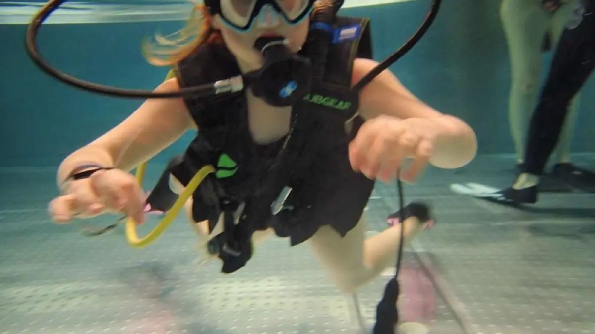 490 Teilnehmer beteiligten sich am 24-Stunden-Schwimmen und Tauchen im Eberswalder BAFF das am Sonnabend um 15 Uhr endete.
490 Teilnehmer beteiligten sich am 24-Stunden-Schwimmen und Tauchen im Eberswalder BAFF das am Sonnabend um 15 Uhr endete.