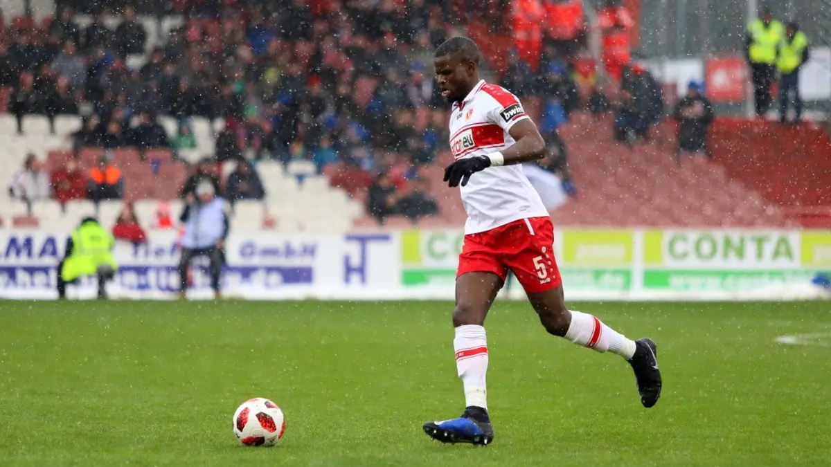 5 Jose-Junior Matuwila (Energie Cottbus, )
5 Jose-Junior Matuwila (Energie Cottbus, )