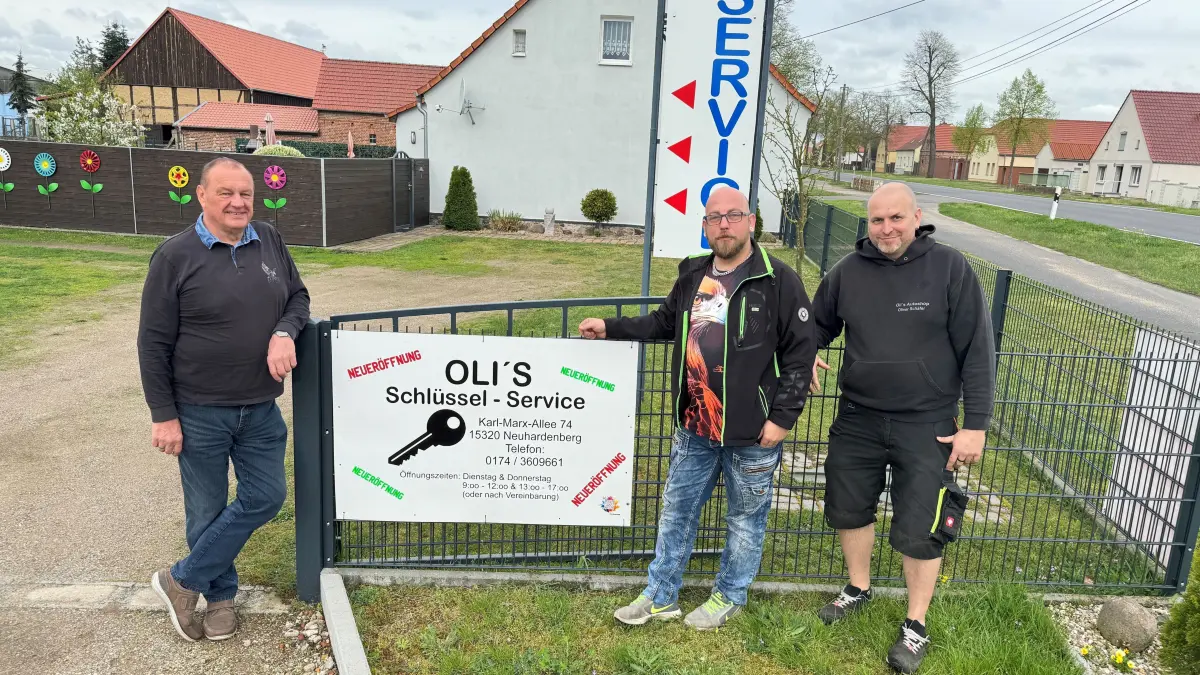 Unter neuem Namen zurück an die alte Wirkungsstrecke - Gerhard Horst und Robert Palm bieten seit 1. März unter dem Namen "Oli’s Schlüssel-Service" von Inhaber Oliver Schäfer ihre Dienstleistung an.