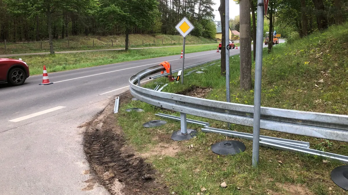 Störfaktor: Diese Baustelle an der B158a zwischen Altglietzen und Hohenwutzen hat am 16. April kilometerlange Staus verursacht.