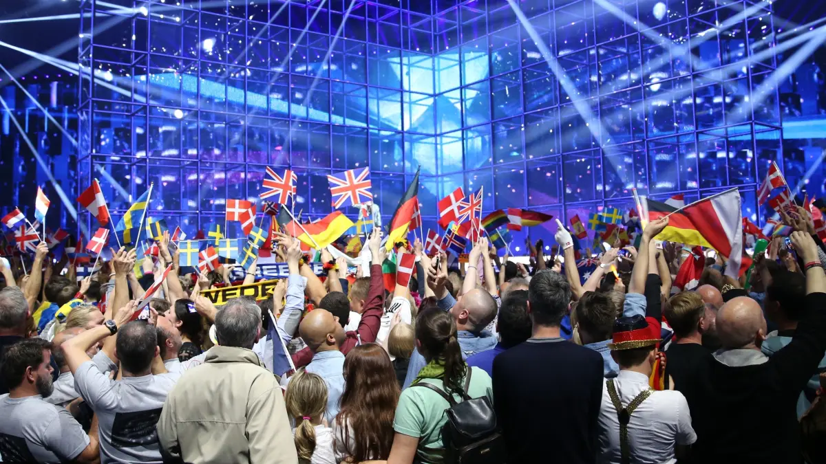 Schaufenster europäischer Identitäten: Fans mit Nationalflaggen beim Eurovision Song Contest (ESC), hier der Wettbewerb am 10. Mai 2014 im dänischen Kopenhagen