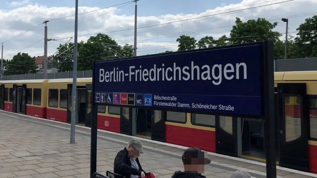 S–Bahn in Friedrichshagen: Bei der S3 gibt es zwischen Erkner und Berlin wieder Ausfälle wegen Bauarbeiten. Auch das Bundesliga–Spiel von Union gegen Bayern ist betroffen.