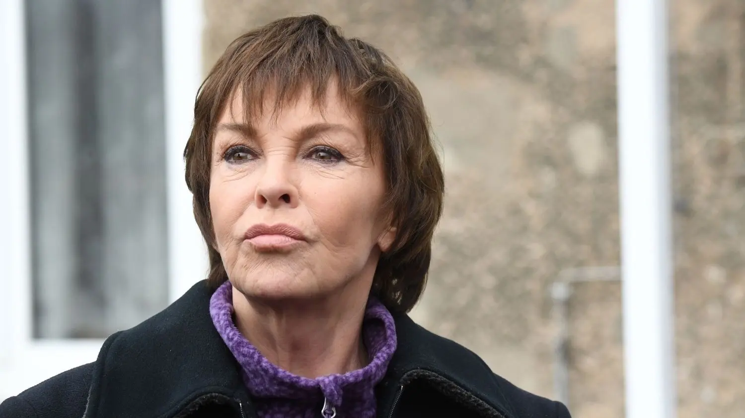 Die Schauspielerin Katrin Sass steht als Ex-Staatsanwältin Karin Lossow auch in Glienicke für den „Usedom-Krimi“ vor der Kamera. Gedreht werden dort Szenen für zwei neue Folgen. Die Jahreszeit ist übrigens bewusst gewählt. Wegen der melancholischen Stimmung wird gerne im Winter gedreht.