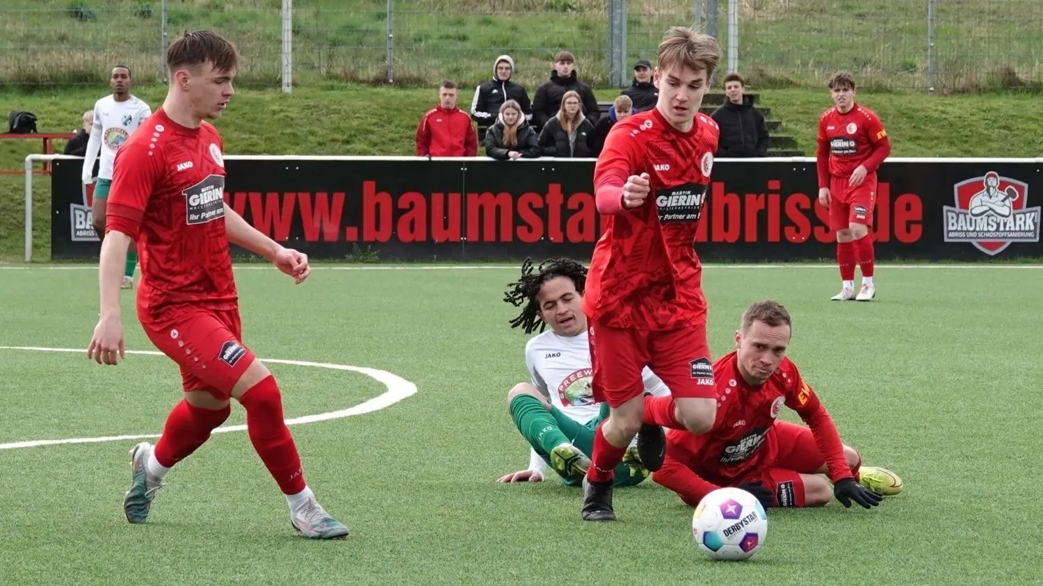 Victoria Seelow hat am Freitagabend (12. April) den SV Germania Schöneiche am 26. Spieltag der Brandenburgliga zu Gast, Grün-Weiß Lübben ist beim zweitplatzierten 1. FC Frankfurt zu Gast.