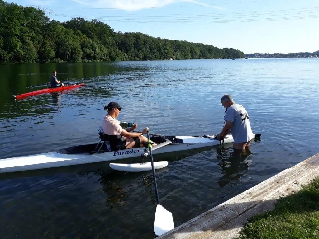 Auf geht’s: Pararuderer starten Zum Training auf dem Kalksee