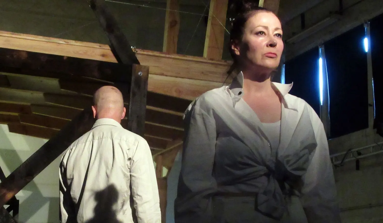 Inés Burdow im Stück "Unvergessen", Premiere am 31. Juli 2020 im Theater Die Andere Welt Bühne Strausberg