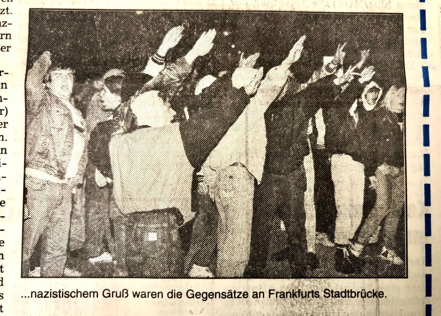 „Sieg heil!“ und „Polen raus“ rief der Mob aus Neonazis in der Nacht zum 8. April 1991 in Frankfurt (Oder) immer wieder. Der erste Tag des visafreien Grenzverkehrs für Polen in Richtung Deutschland glich einem Belagerungszustand. Stundenlang machten mehrere hundert Neonazis die Oderbrücke unsicher.
