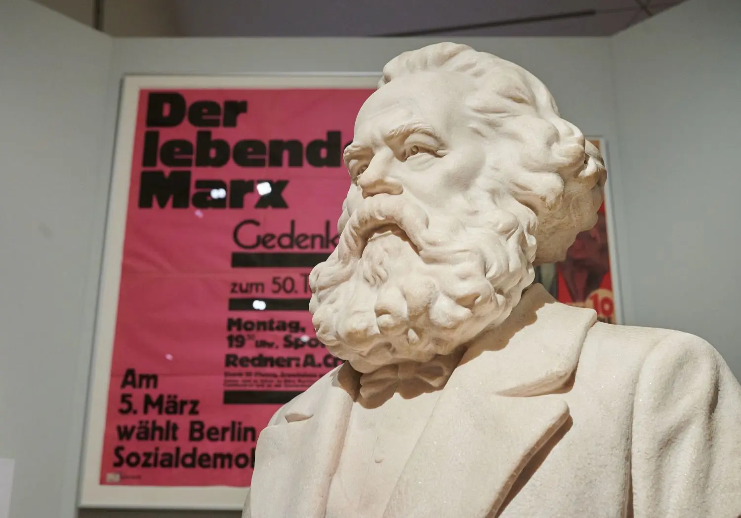 Wurden seine Ideen nur falsch umgesetzt? Die Büste von Karl Marx steht in der Ausstellung "Karl Marx und der Kapitalismus“ im Deutschen Historischem Museum Berlin. Die Ausstellung ist dort bis zum 21. August zu sehen.
