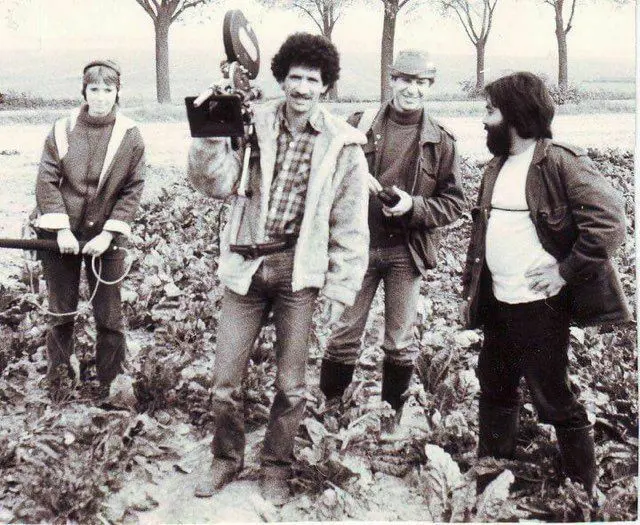 Gautam Bora (r.) und Kameramann Marwan Salamah beim Dreh in Brandenburg