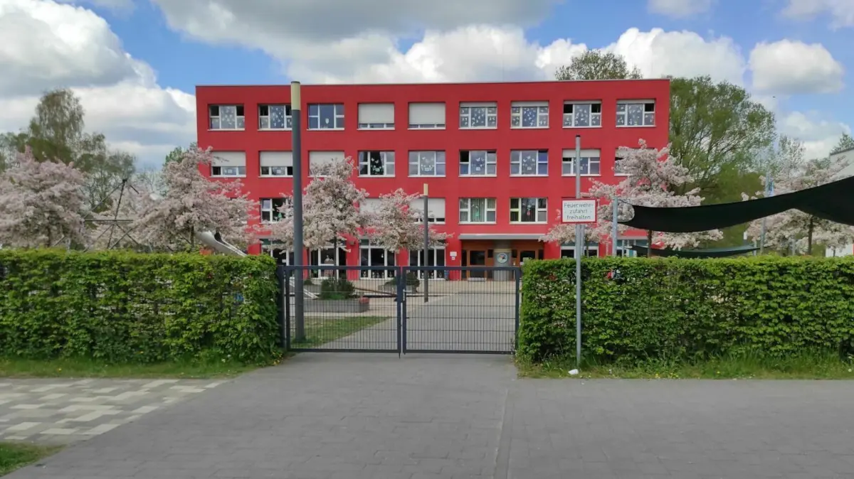Die Neddermeyer–Grundschule in Schmachtenhagen ist voll belegt. Der Ortsbeirat beantragt eine Erweiterung.
Kita Bäkestrolche in Schmachtenhagen in Oranienburg, Kitas, Kindereinrichtung, Kinderbetreuung, Foto: Oskar Teichmann
