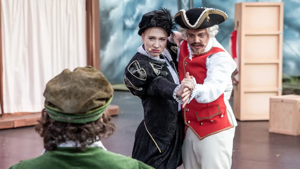 Paulina Wojtowicz und Michael Kuczynski sind die Hauptdarsteller im Open-Air-Musical "Die neun Abenteuer des Baron Münchhausen".