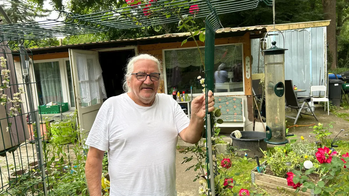 Bernd Kasiske aus Neuruppin ist im Sommer kaum in seinem Wohnwagen, sondern viel an der frischen Luft.