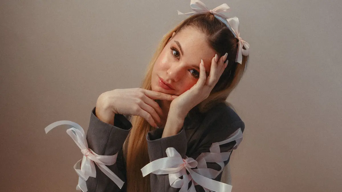 Juli Sy alias July (Sängerin aus Hennigsdorf), Foto nur für Berichterstattung über Sängerin July frei