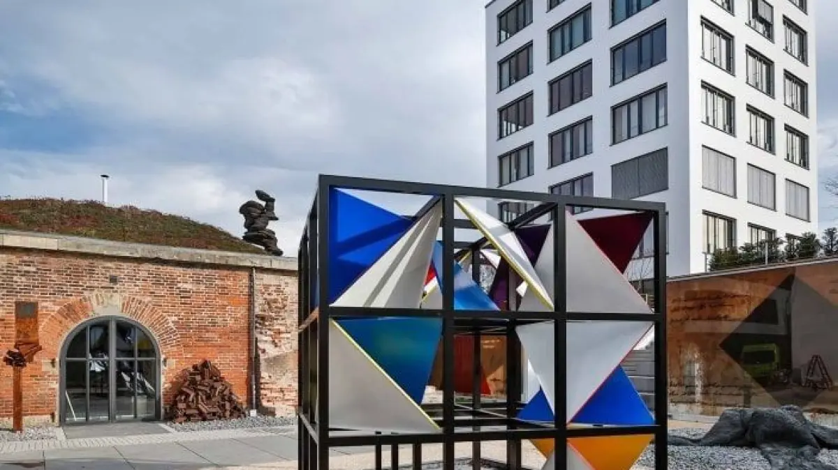 Gebäudeansicht: Areion Privatpraxen im Skulpturengarten Neu-Ulm