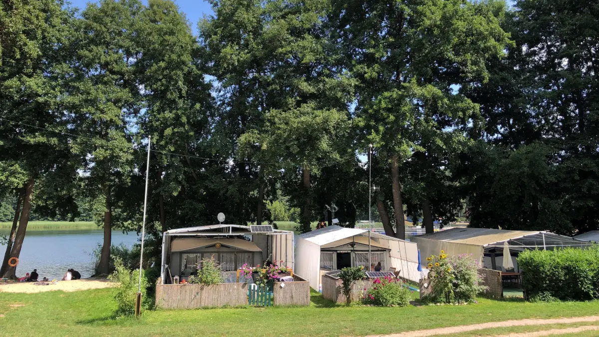 Campingplatz am Wolletzsee: Angermünde Hier genießen Camper Natur pur und familiäre Atmosphäre.