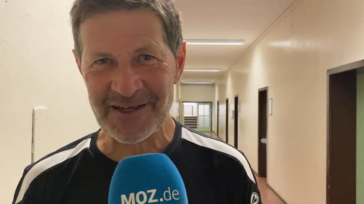 Andreas Heraf (Trainer BFC Dynamo) zeigte sich nach dem Spiel gegen den ZFC Meuselwitz mit einem 4:0 (2:0) Kantersieg überglücklich.