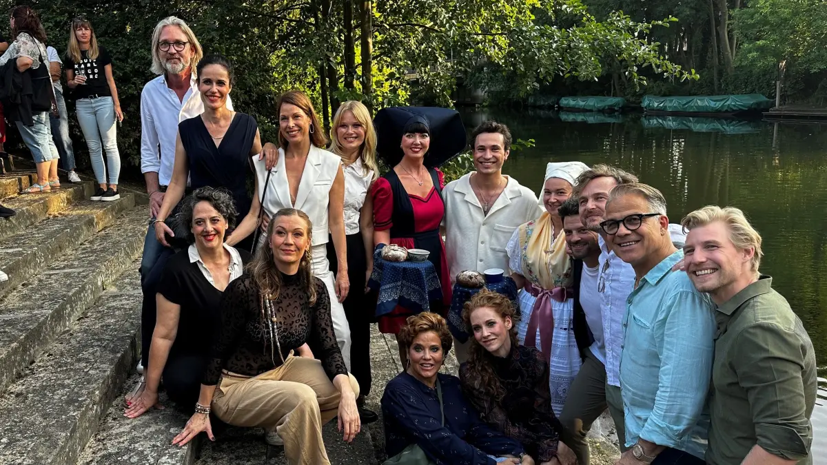 Viele bekannte Soap-Gesichter sind in der Spreewaldklinik zu sehen.