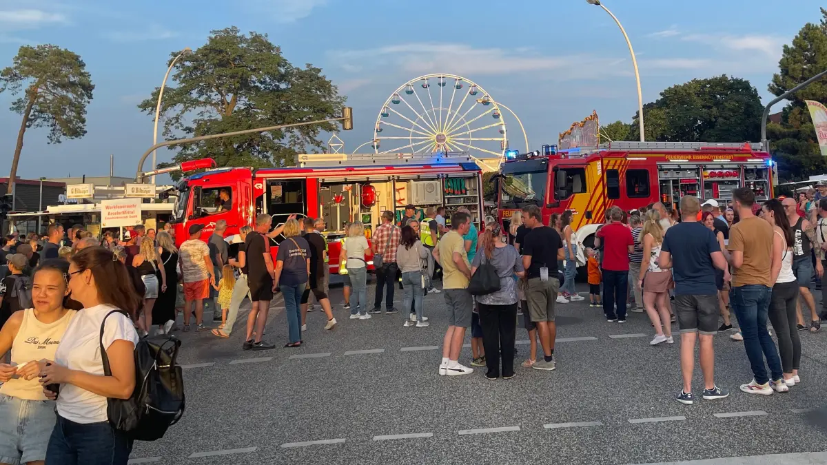 Stadtfest Eisenhüttenstadt 2024 - Umzug der Feuerwehren und Vereine
