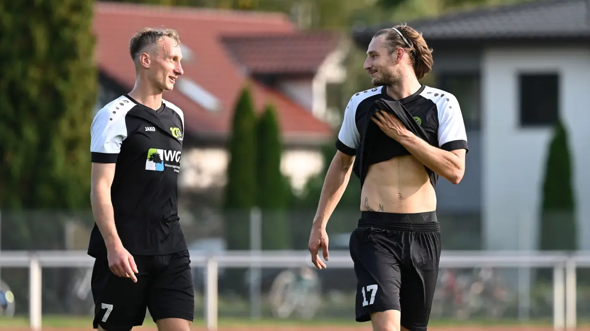 Fußballer Felix Reichelt (links, neben Florian Fleck) ist neuer Kandidat für die Wahl zum MOZ-Sportler der Woche.