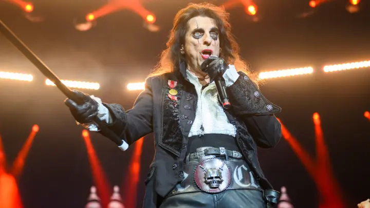 Konzert mit Gruselfaktor – vom Priestersohn zum Rocker