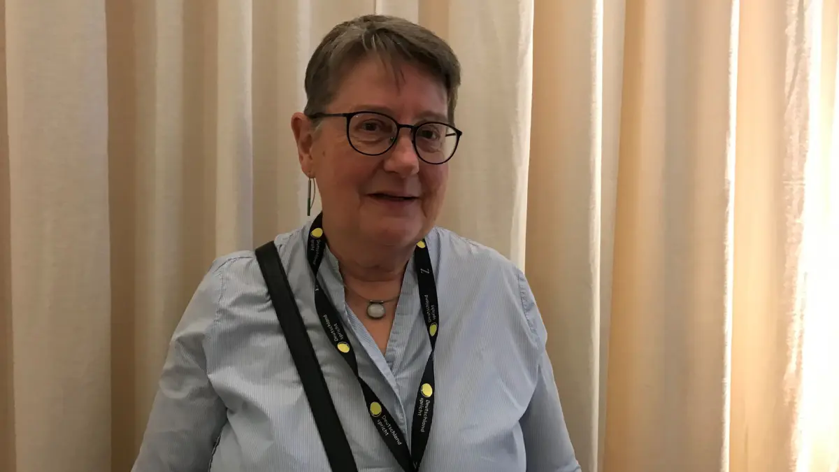 Gudrun Breitschuh-Wiehe (76) ist gespannt und skeptisch.