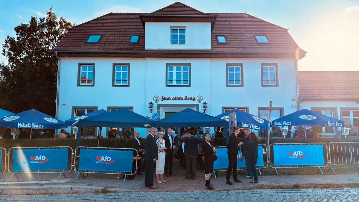 AfD-Wahlparty im Gasthof „Zum alten Krug“ in Potsdam-Marquardt