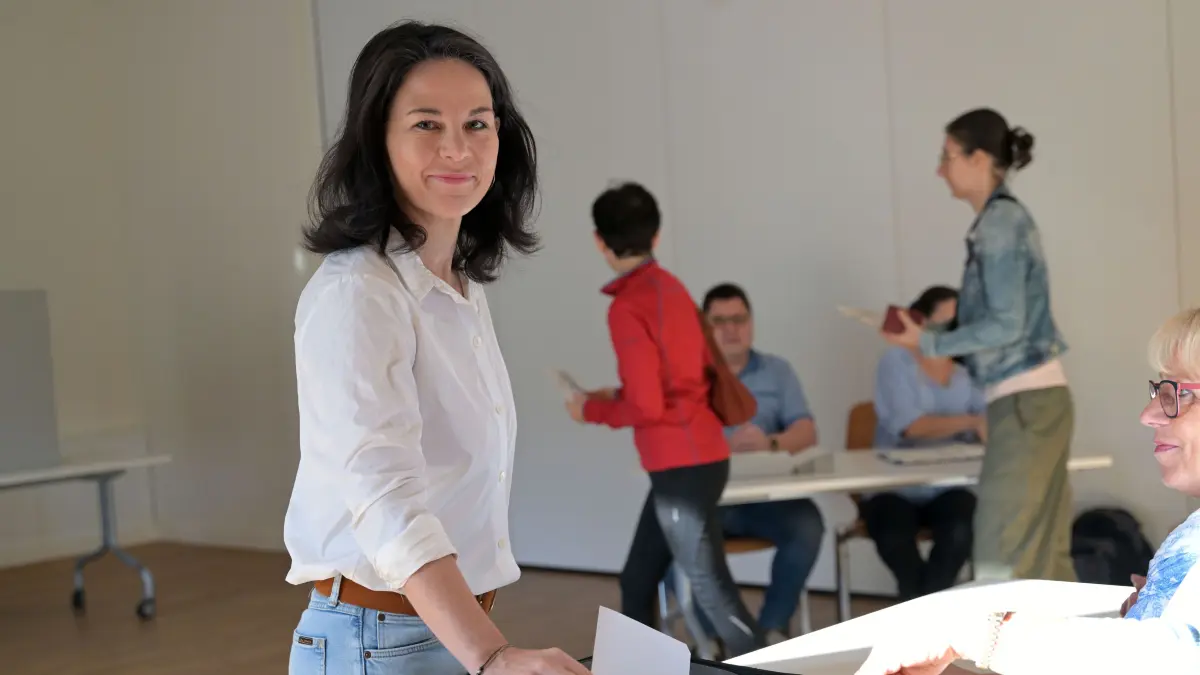 Landtagswahl in Brandenburg - Stimmabgabe von Außenministerin Annalena Baerbock (Bündnis 90/ Die Grünen). In Brandenburg findet am Sonntag die Landtagswahl statt. +++ dpa-Bildfunk +++