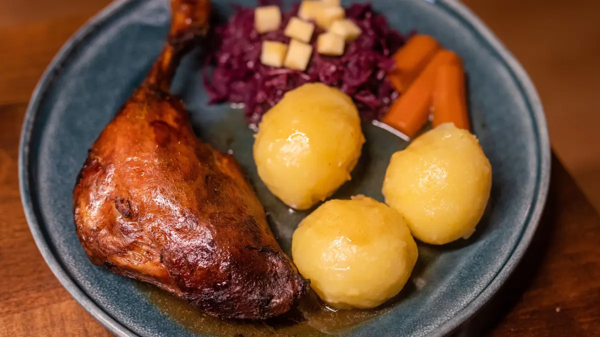 Gänsebraten gehört für viele fest zum Weihnachtsessen dazu