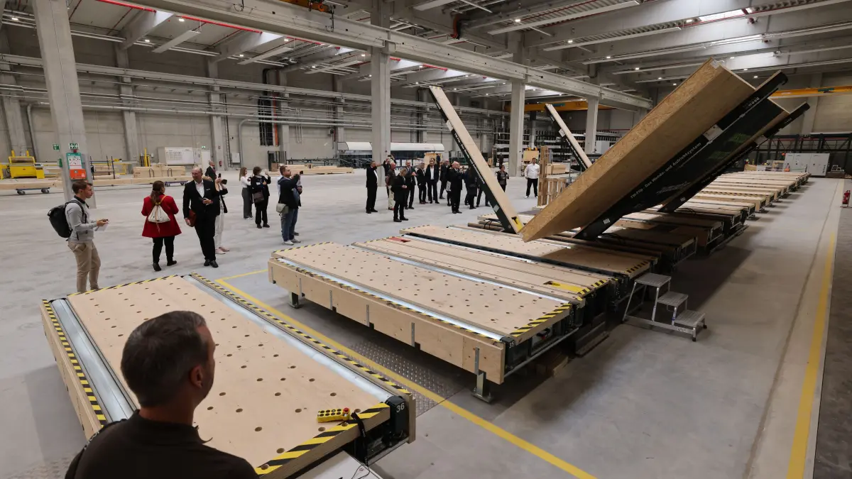 Eröffnung des Holzmodulwerks von Timpla in Eberswalde am 19.9.2024. Pressefotos