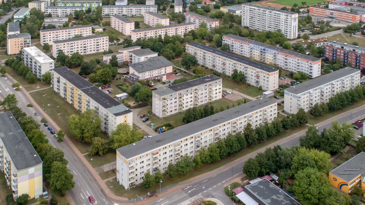 Robert-Koch-Kiez: Schwedt, 21.08.2022: Blick auf Robert-Koch-Kiez, den die WOBAG umgestalten will