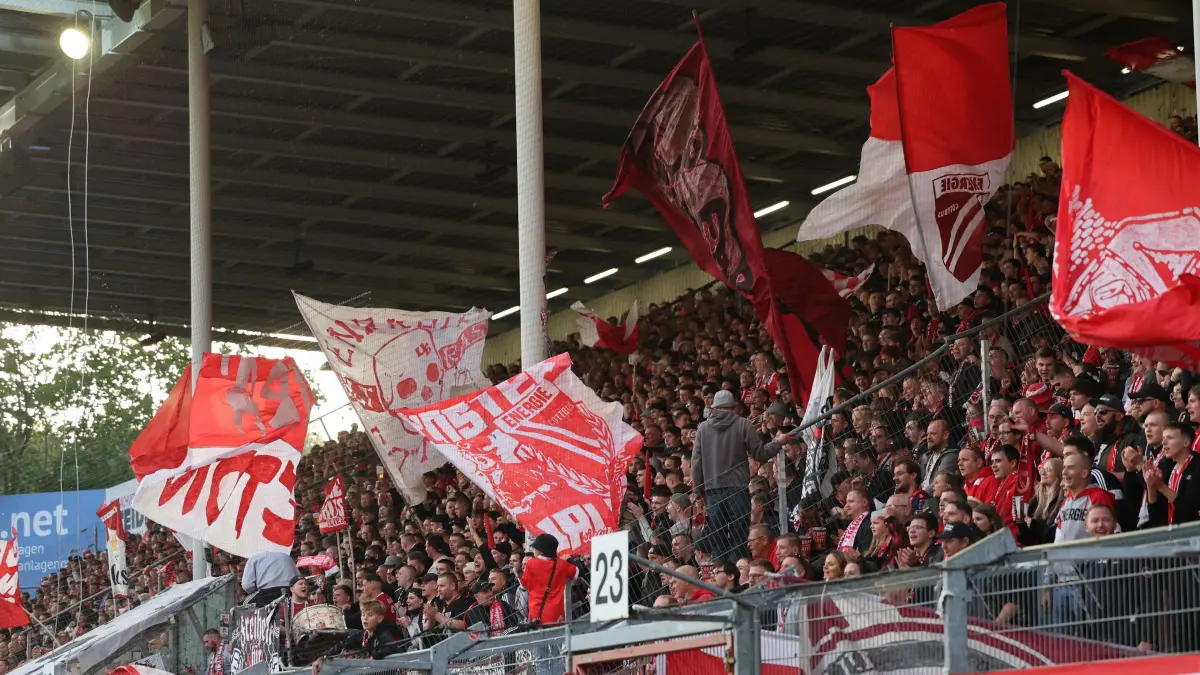 Fussball 3. Liga 2024/2025 FC Energie Cottbus - 1. FC Saarbrücken: Energiefans
