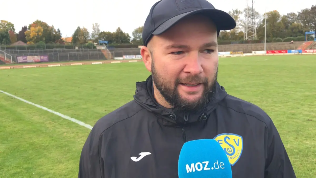 Trainer Michael Braune vom FSV Luckenwalde spricht am MOZ-Mikrofon über den Sieg beim 1. FC Frankfurt im Achtelfinale des Fußball-Landespokals Brandenburg.