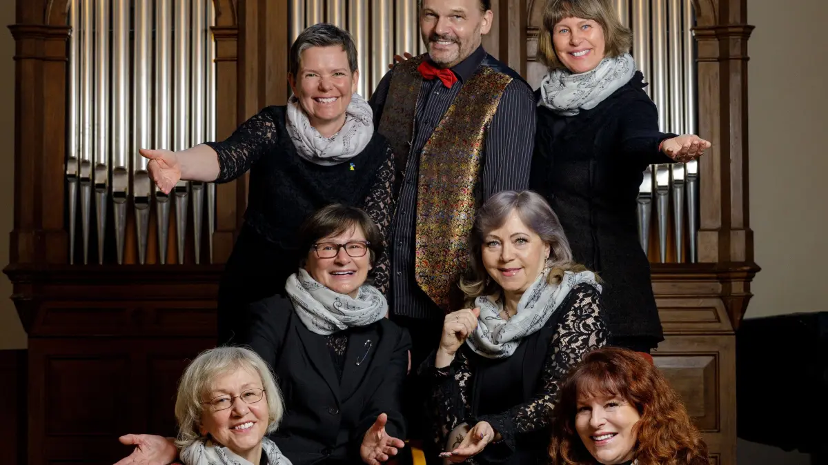 Frankfurt (Oder). Ensemble "cum laude" mit Kantor Lutz Matthias Müller. Datum unbekannt. Foto: Johannes Franke
