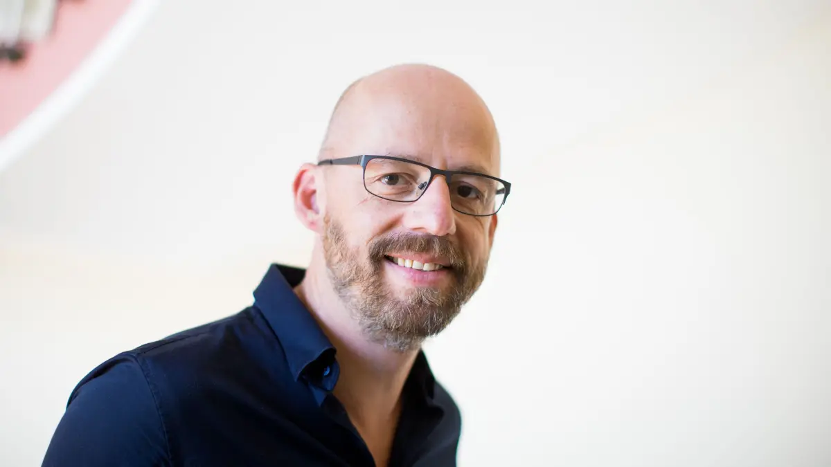 Er wird der ab der Spielzeit 2026/27 Intendant des Staatstheaters Cottbus sein: Berthold Schneider (hier 2016 noch als Intendant der Oper Wuppertal)