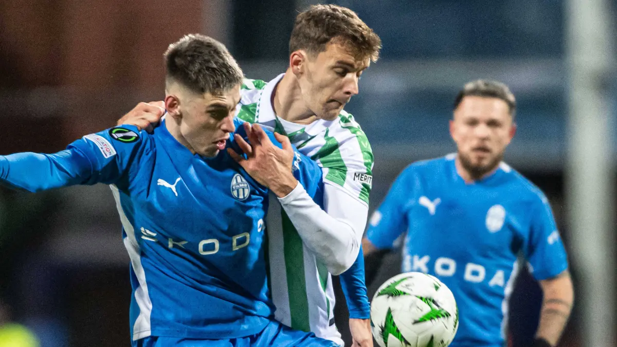 Diego Llorente in the battle with during UEFA Conference league match, FK Mlada Boleslav - Betis Sevilla , 28. november : Diego Llorente in the battle with during UEFA Conference league match, FK Mlada Boleslav - Betis Sevilla , 28. november 2024, City Stadium, Mlada Boleslav, Czech Rebublic Copyright: xMICHALxFAJT,ZOSPORTU.SKx DSC_8888