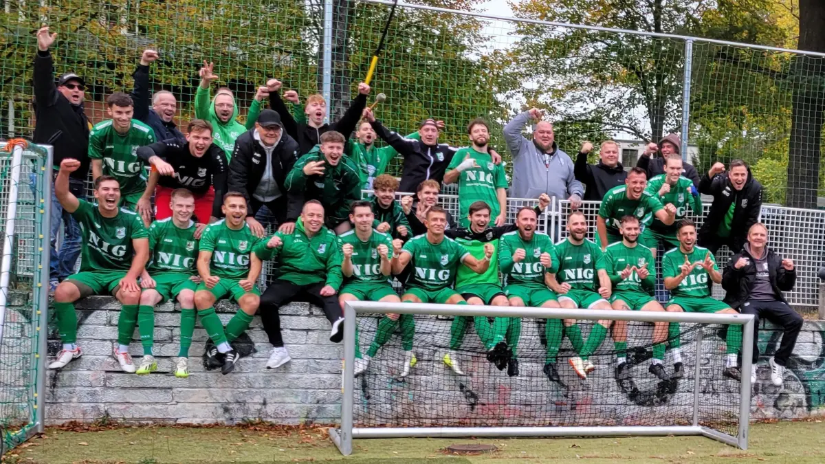 Historische Aufnahme: Mit dem 2:0-Sieg beim FSV Babelsberg setzte der SV Eintracht Alt Ruppin im Oktober 2024 seine Serie im Landespokal fort. Schwerer als das Los gegen den Pokalverteidiger FC Energie Cottbus könnte es für den Dritten der Landesliga nicht werden.