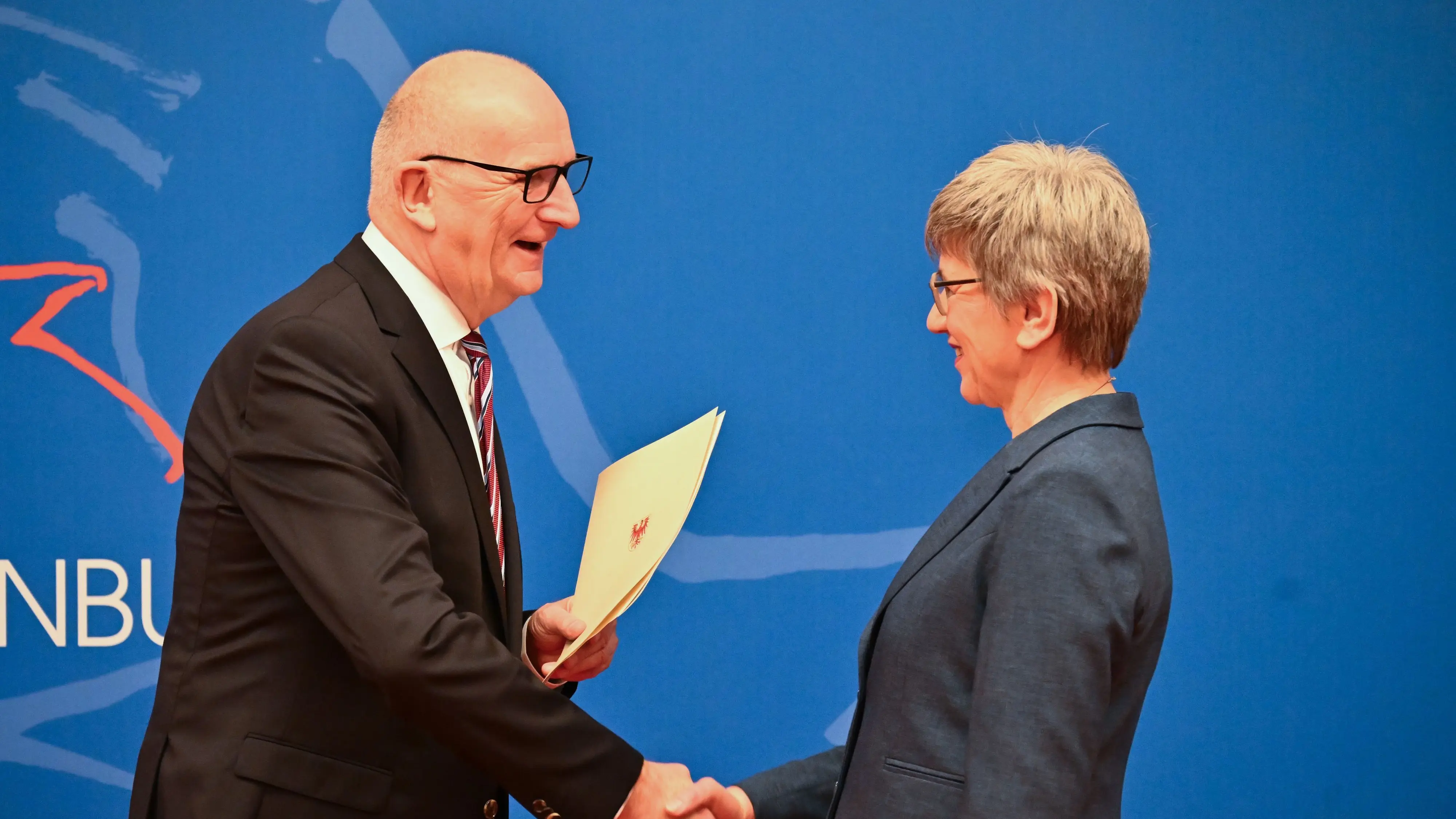 Das Sind Die Neuen Minister Und Ministerinnen In Brandenburg Von SPD das-sind-die-neuen-minister-und-ministerinnen-in-brandenburg-von-spd