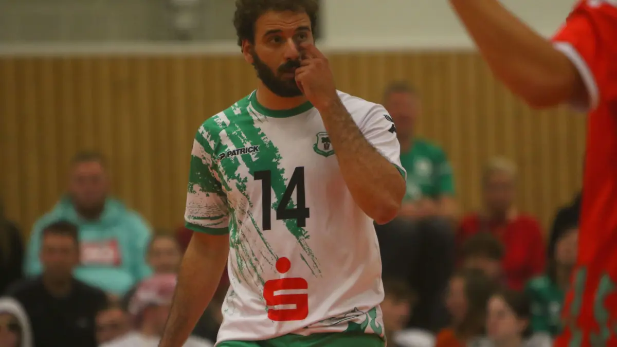 Volleyball, 3. Liga, SV Lindow-Gransee, Omar Mohamed (Ägypten, 34 Jahre), Diagonalangreifer, Kandidat Sportler der Woche, Oktober 2024