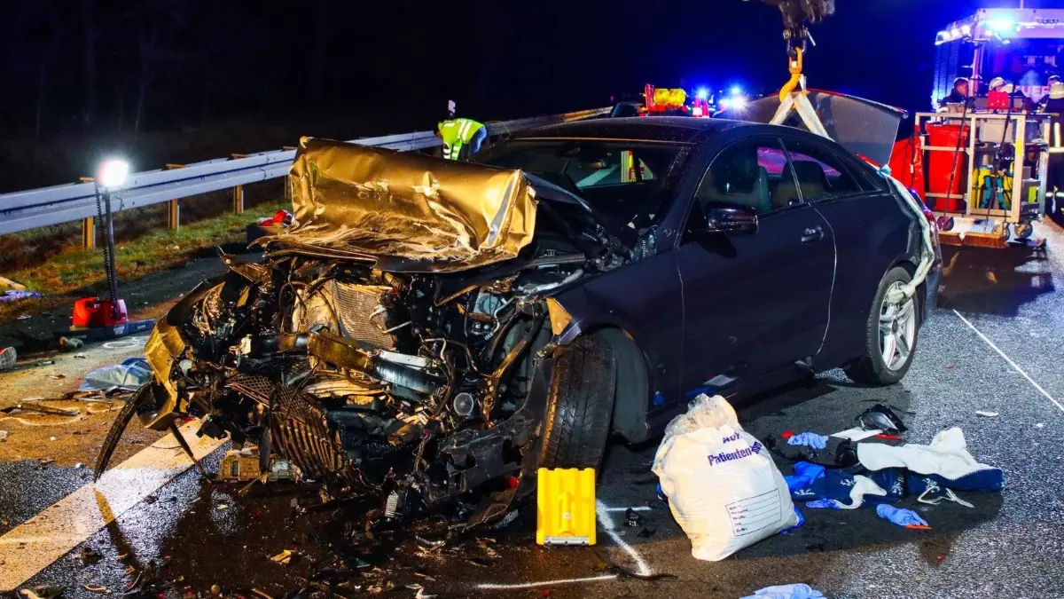 Unfall am 17.12.2024 gegen 18.30 Uhr auf Autobahn A111 zwischen Anschlussstelle Hennigsdorf und Autobahnkreuz Oranienburg Autobahn, eine Person tot