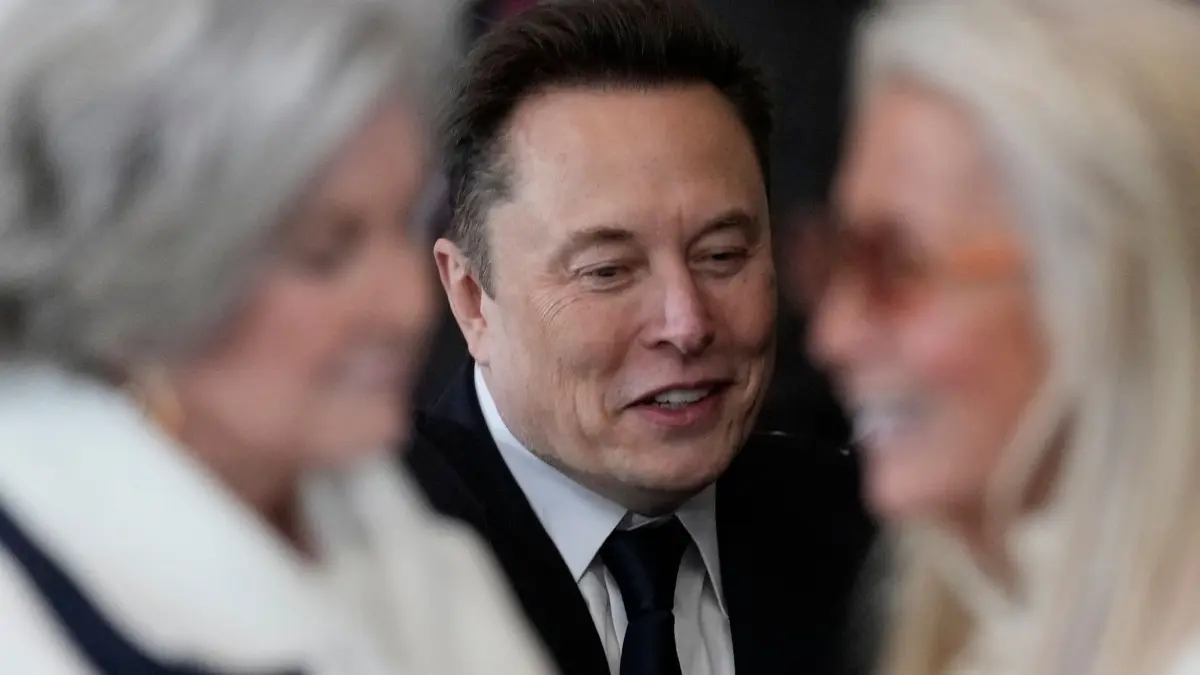 Amtseinführung Trump: 20.01.2025, USA, Washington: Elon Musk kommt vor der 60. Amtseinführung des Präsidenten in der Rotunde des US-Kapitols in Washington an. Foto: Julia Demaree Nikhinson/AP Pool/dpa +++ dpa-Bildfunk +++