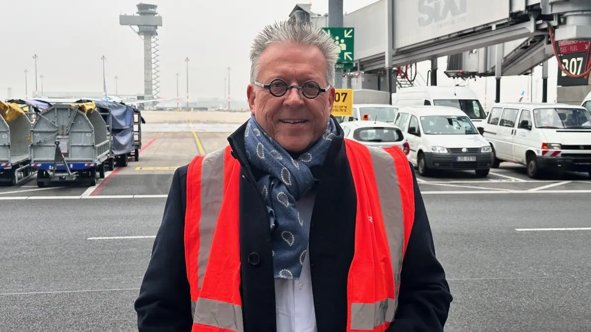 Michael Halberstadt ist einer von drei Geschäftsführern am BER. Er ist für das Personaldepartement zuständig und freut sich auf über 40 neue Azubis, die ihre Ausbildung im Sommer am BER antreten werden.