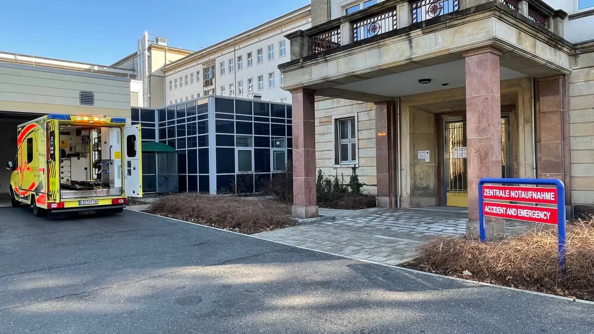 Eine Facebook-Meldung zur Notaufnahme am Krankenhaus in Eisenhüttenstadt sorgt zunächst für Unsicherheit. Was sagt die Geschäftsführung?