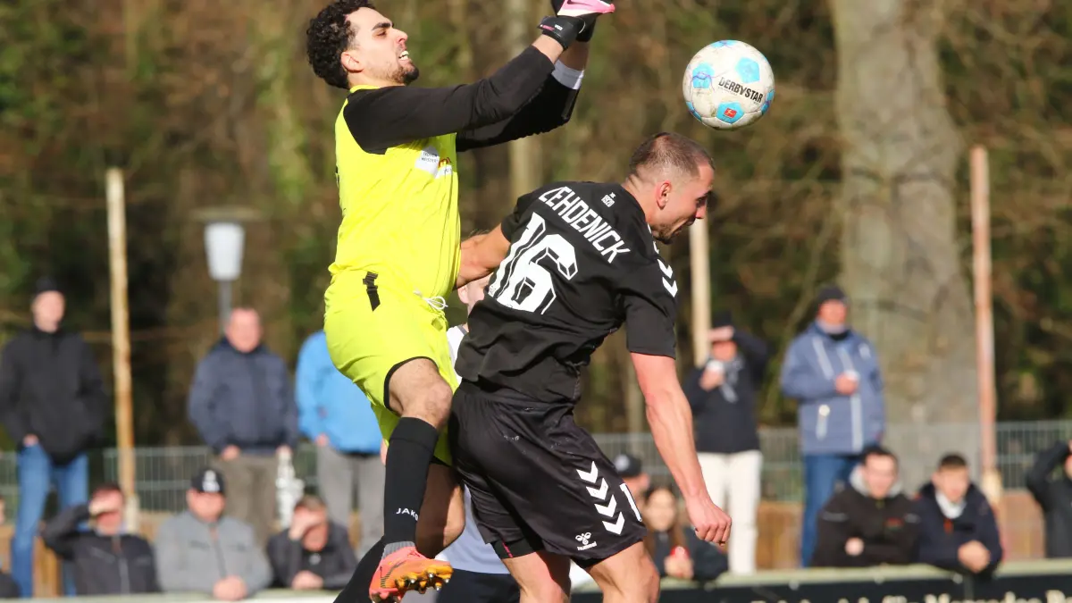 Fußball Brandenburgliga: SV Zehdenick gegen SV Altlüdersdorf