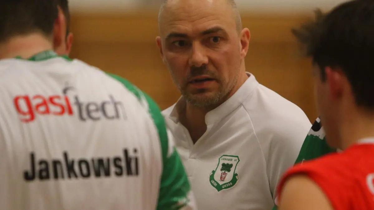 Kandidat Sportler der Woche: Karoly Abel vom SV Lindow-Gransee. Er ist Co-Trainer im Team mit Björn André. Der Sechser hat jetzt 19 Siege aus 19 Partien in der 3. Liga eingefahren.