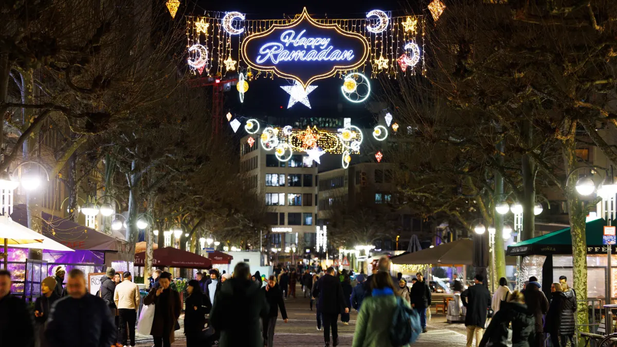 Fastenmonat Ramadan 2025 in Essen: Wann sind die Essenszeiten, wann die Gebetszeiten? Alle Infos hier im Kalender.