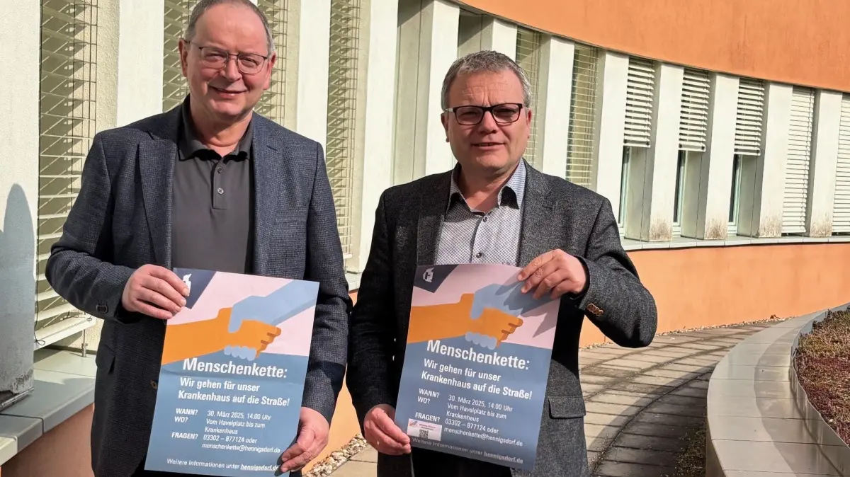 Stadtverordnetenvorsteher Michael Wobst Bürgermeister Thomas Günther Hennigsdorf Rathaus Menschenkette zum Erhalt vom Krankenhaus