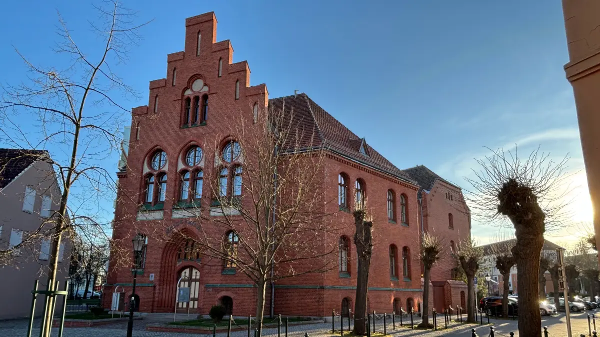 Das Amtsgericht Schwedt braucht einen An- oder Neubau. Außerdem ist das öffentliche Gebäude nicht barrierferei.