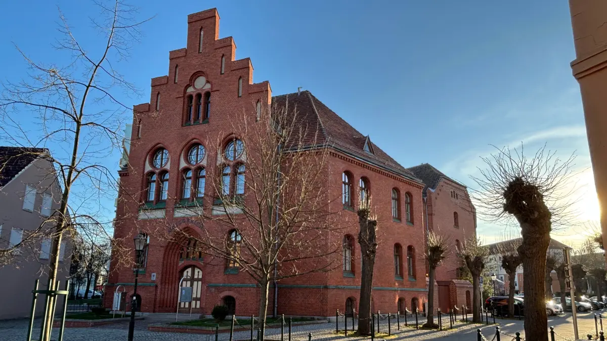 Das Amtsgericht Schwedt braucht einen An- oder Neubau. Außerdem ist das öffentliche Gebäude nicht barrierferei.